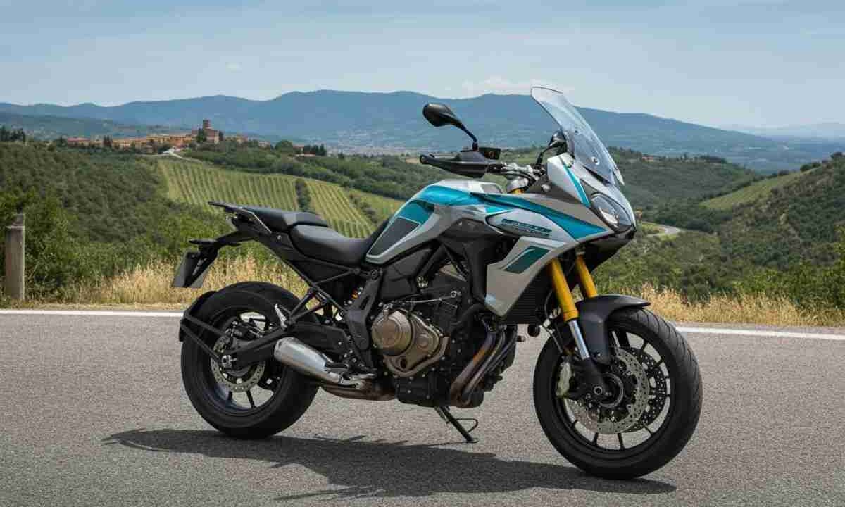 Moto Guzzi V100 Mandello: un connubio perfetto tra design italiano e tecnologia avanzata