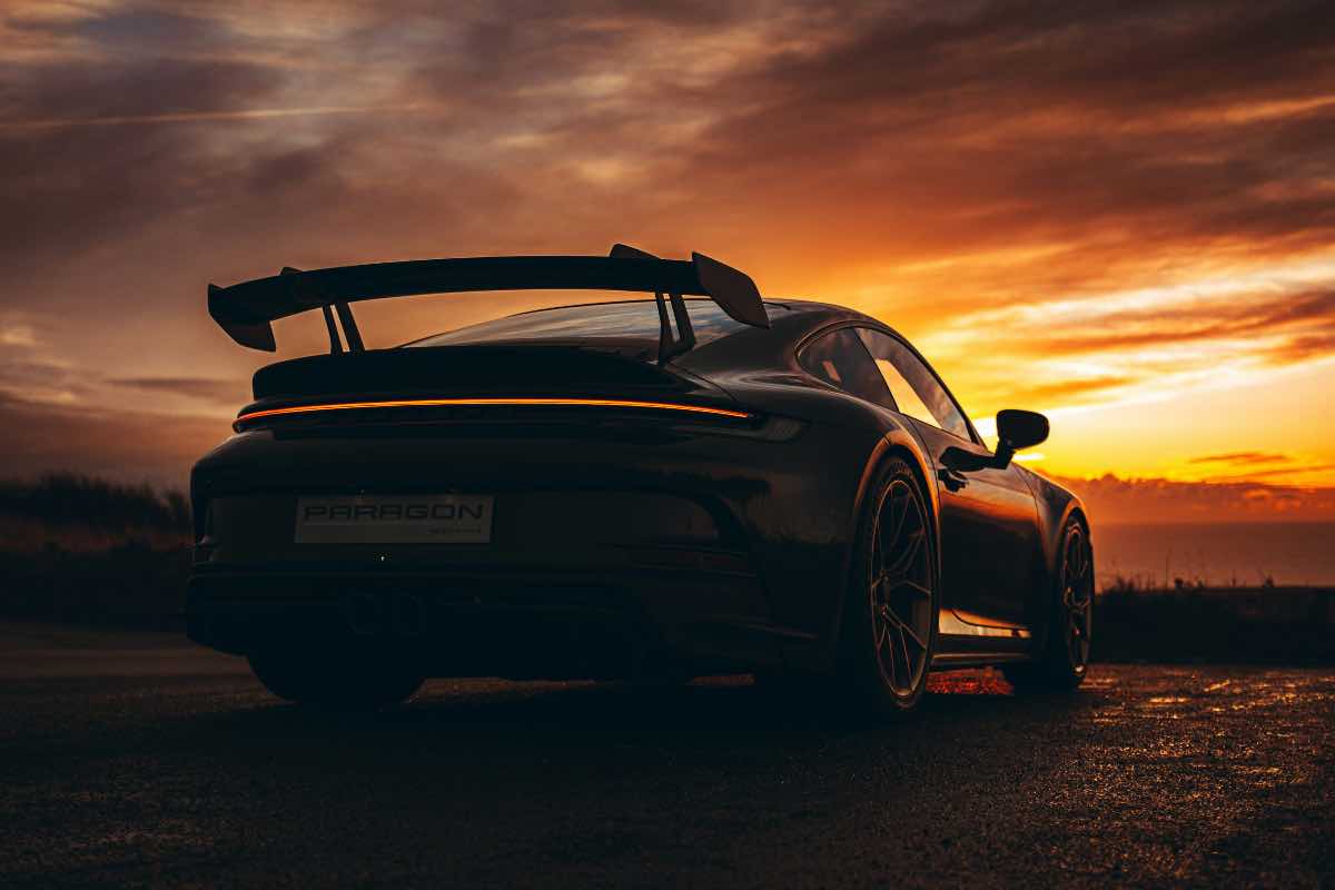 Nuova Porsche supercar