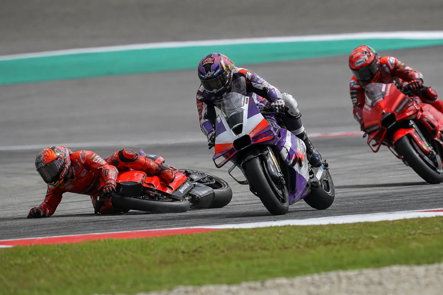 MotoGP Malesia: Márquez domina il venerdì, Martin si ritira per l'infortunio al polso